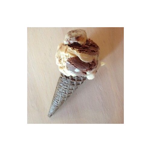 Macadamia Fudge Brownie